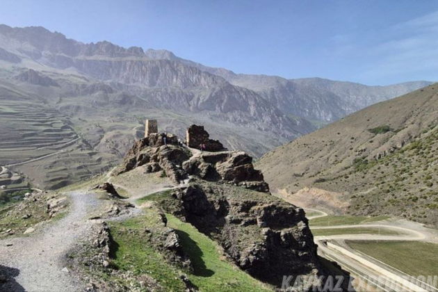 Виды Северная Осетия: Даргавс и Кармадон из Кисловодска