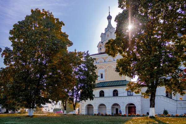 База ваза троицкий тракт