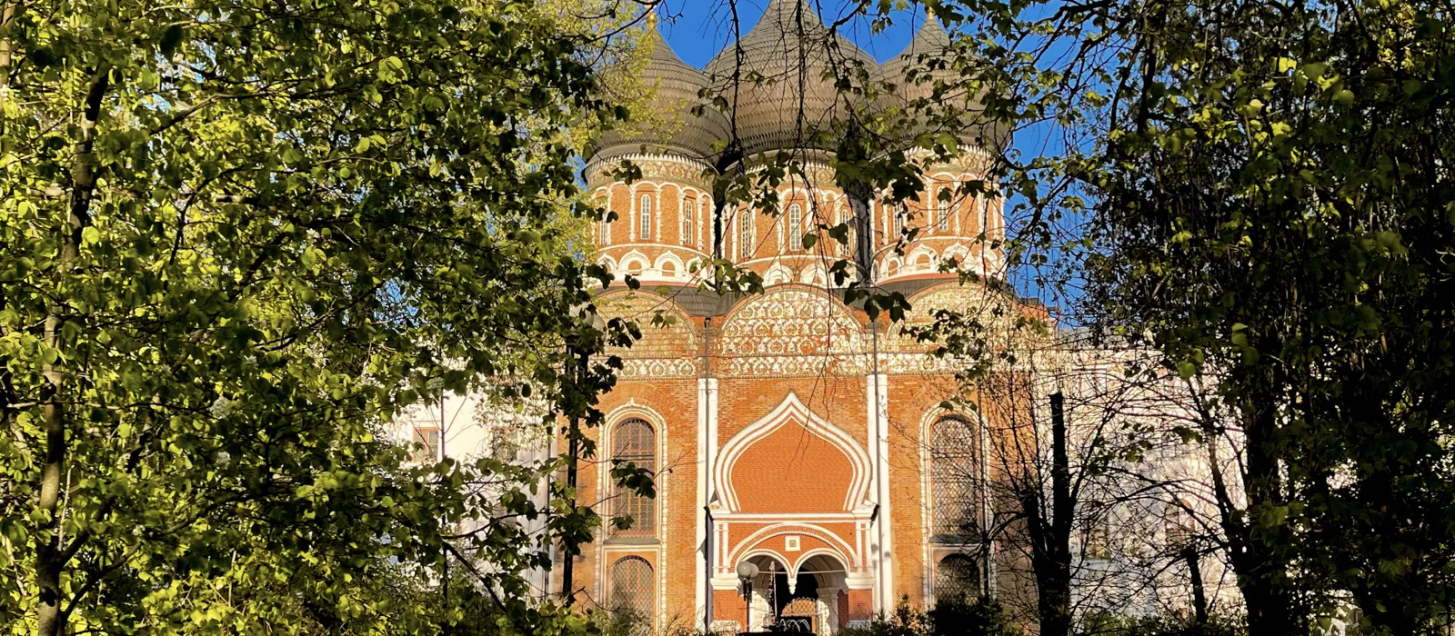 Измайловский остров — парадная резиденция русских царей или рабочий городок имени Баумана — экскурсия, Москва, Россия | Покатаем