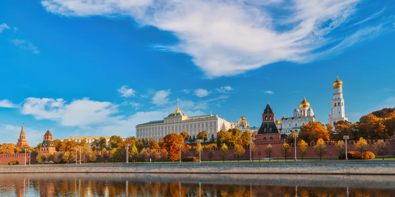 Кремль в Москве: что посмотреть и как добраться с гидом или самостоятельно