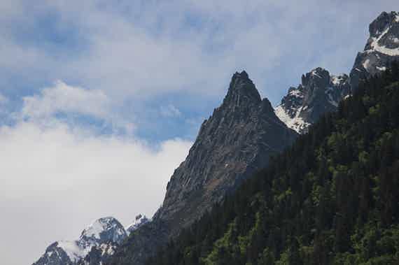 Приэльбрусье: живописный тур в мини-группе к главной вершине Европы