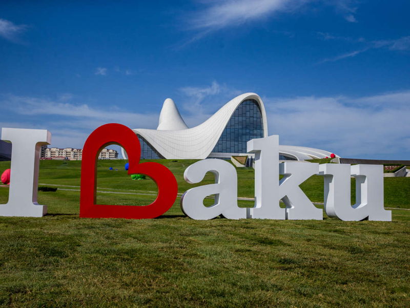 Обзорная экскурсия: Новый и старый Баку  - экскурсия в Баку, Азербайджан