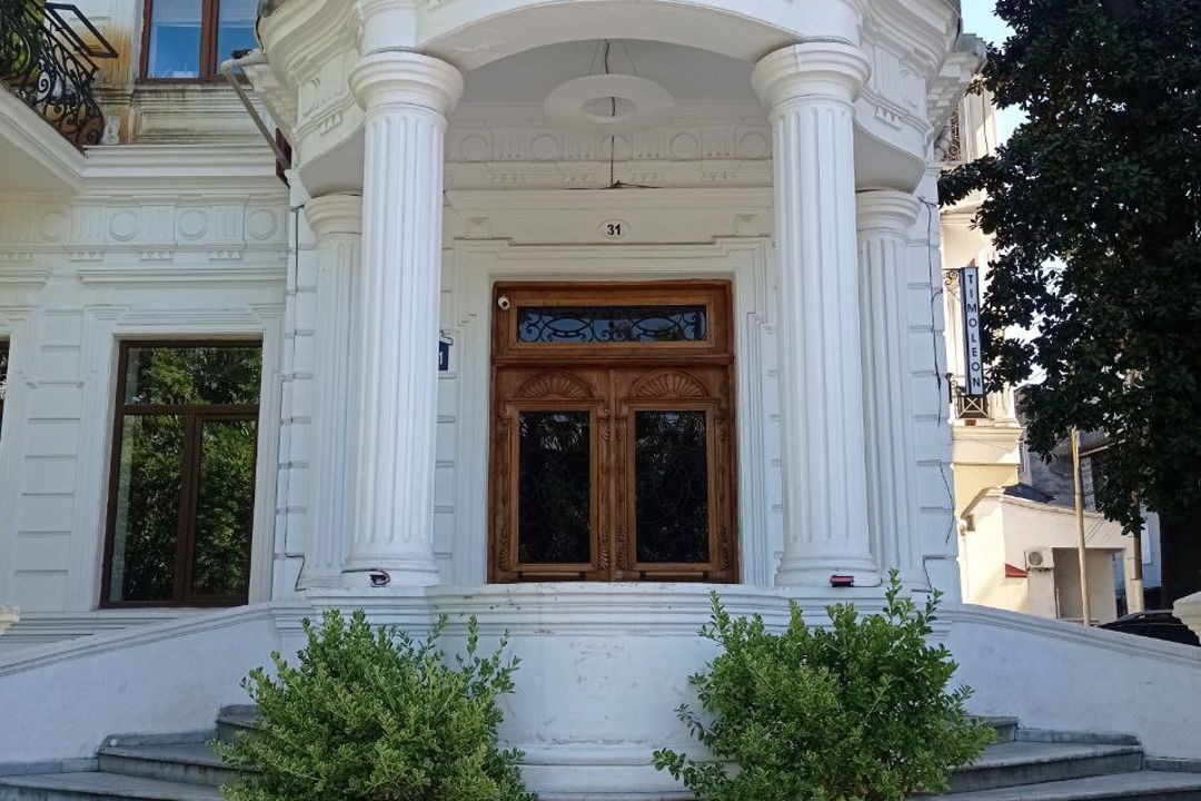 Красота и эклектика Батуми: индивидуальная прогулка по городу за 2,5 часа — фото 2