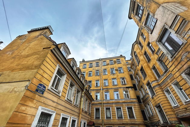 13 тайн забытого района: променад по петербургским Ротам