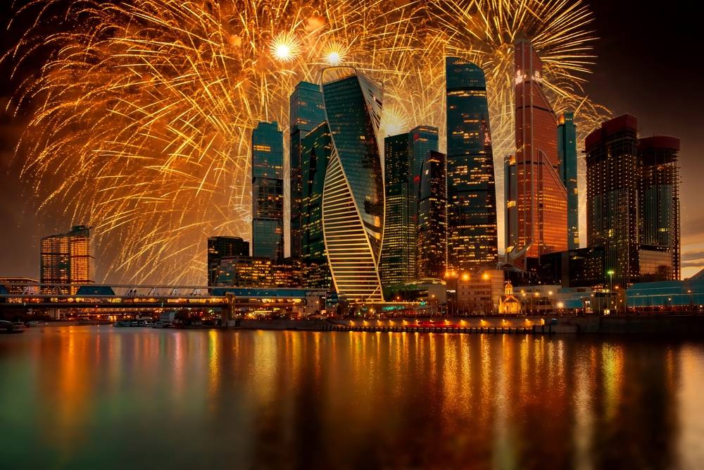 Круиз на теплоходе Барс в Международный женский день