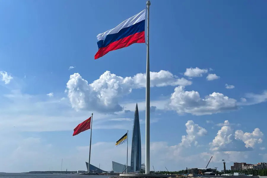 Автобусная экскурсия по Петербургу: архитектура XXI века — фото 1