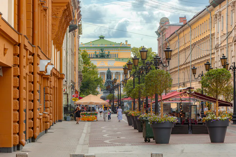 Культурная жизнь столицы империи: театры, концерты, маскарады — фото 1