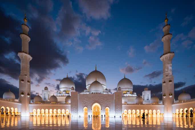 Абу-Даби: Мечеть шейха Зайда и дворец Каср аль Ватан. Индивидуально