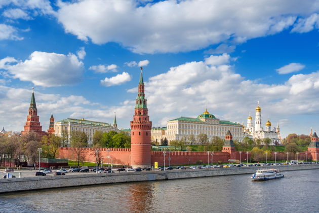 Обзорная речная прогулка по центру Москвы от Нескучного сада или Киевского