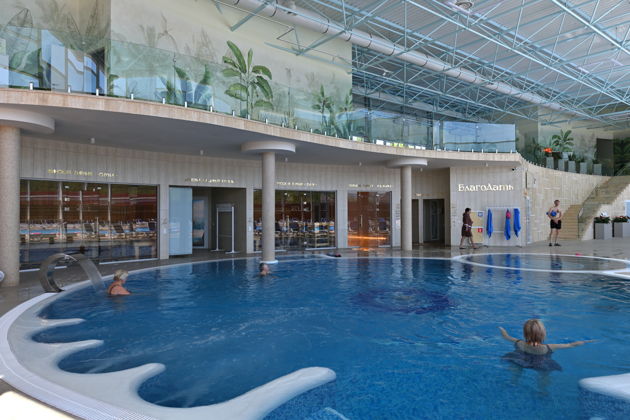 Виды Свято-Михайловский монастырь и термальный спа-комплекс 