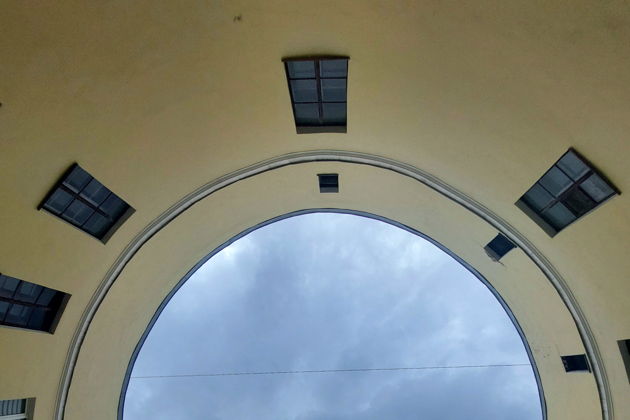 Фото к экскурсии Анатомия Петербурга: дворы и парадные