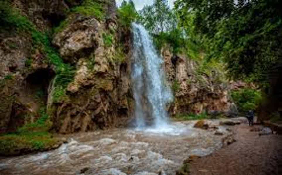 Путешествие к Медовым водопадам через Долину Нарзанов и плато Шаджатмаз  - фото 7