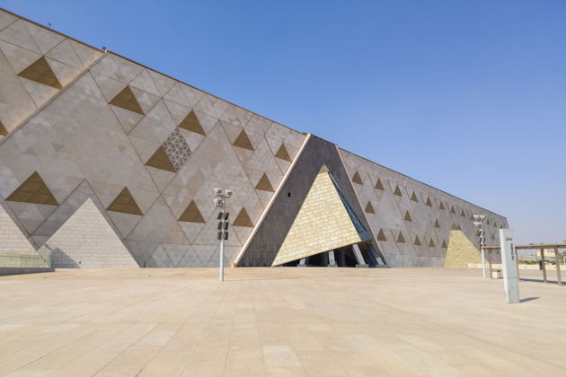 Билет в Большой египетский музей без очереди с гидом и трансфером