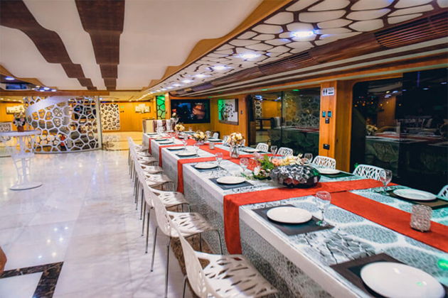 Виды Новогодняя Ночь на мегаяхте Lotus