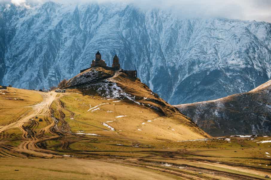 Дорога к легендарному великану Казбеку - фото 1