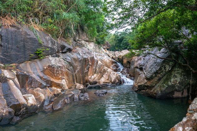 Водопады Ба Хо, пагода Нгок Сон и рыбацкая деревня