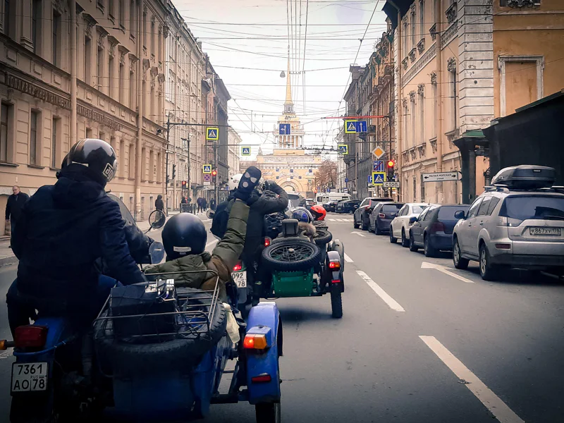 Мотопрогулка «Советский Ленинград» на мотоциклах с коляской — фото 4, Санкт-Петербург | Покатаем