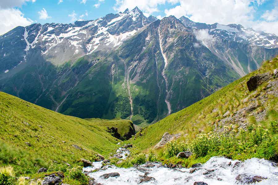 Великолепный Эльбрус и озеро Гижгит - фото 1