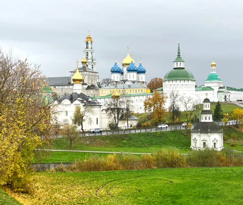 Сергиев Посад: игрушечная и православная столица