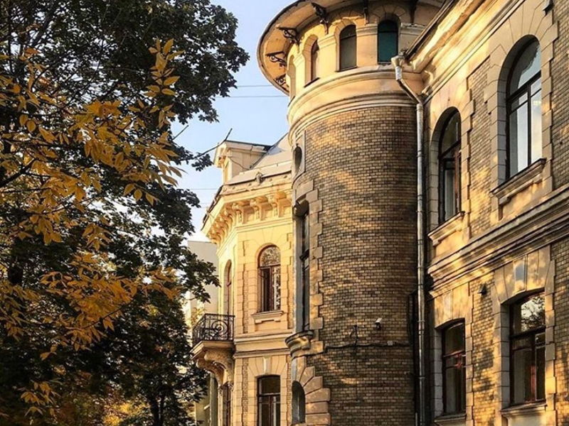 «Там в переулочках, где Чистые пруды»: экскурсия по Чистым прудам - экскурсия в Москва, Россия