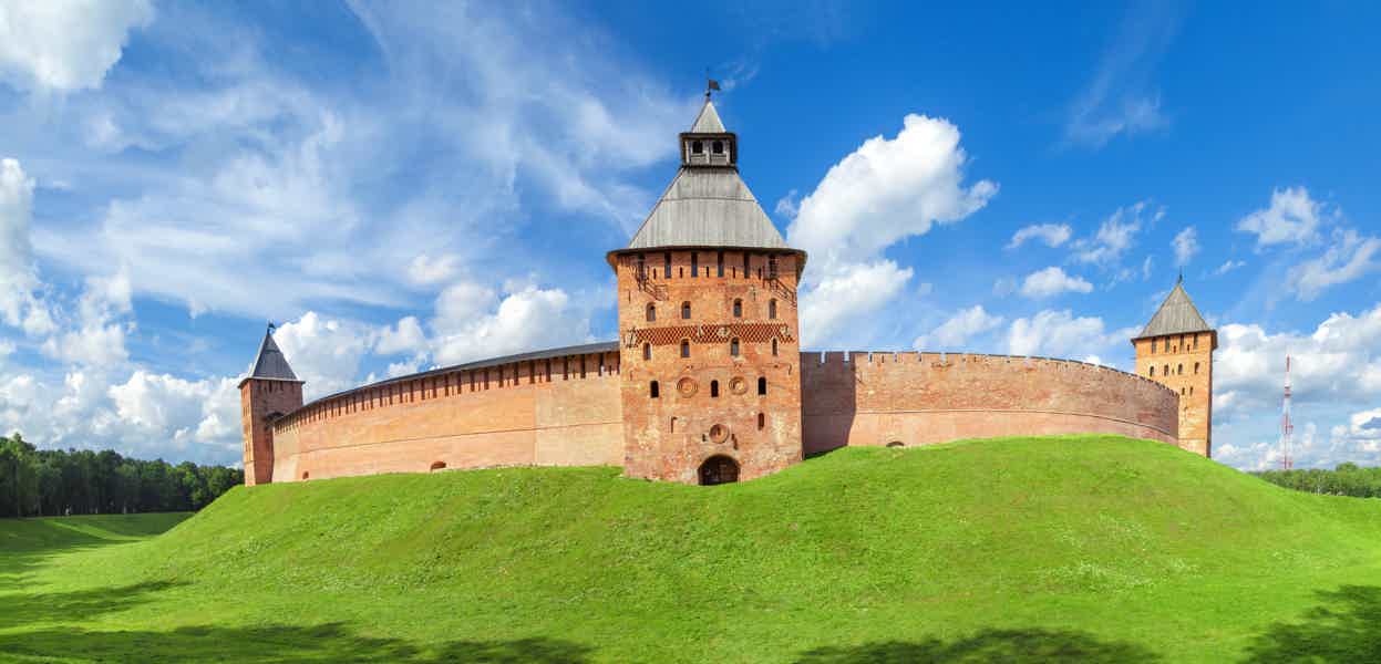 Экскурсия по Новгородскому Кремлю со средневековым гидом - фото 3