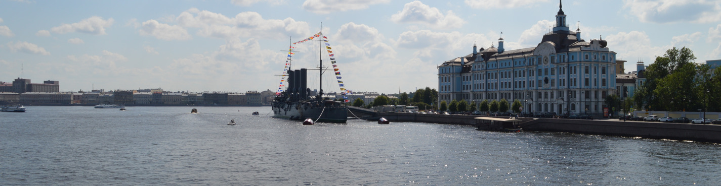 Троицкая площадь - слияние эпох. Петербургский синкретизм