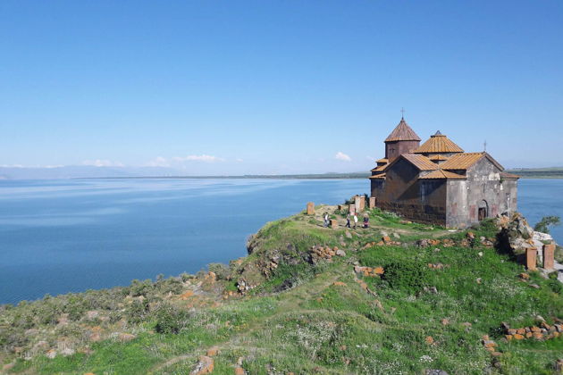 Виды Индивидуальный тур - Жемчужины Севана: Севанаванк, Норатус, Айраванк за один день