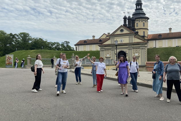 Виды Несвижский и Мирский замки из Минска или аэропорта