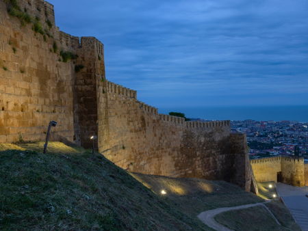 Дербентская стена