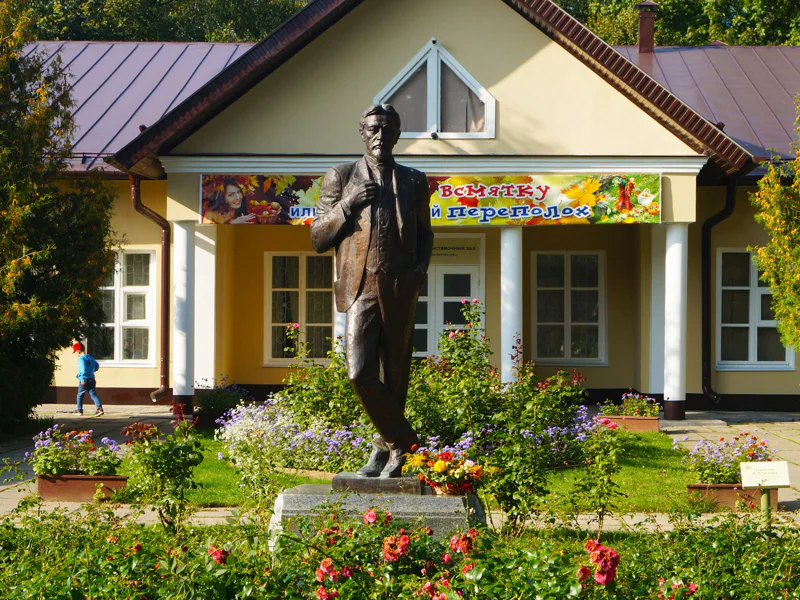 Русские усадьбы с посещением Ясной Поляны (для школьных групп) — фото 3, Санкт-Петербург | Покатаем