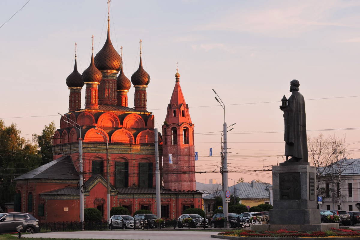 Огни небольшого города: вечерняя экскурсия по Ярославлю
