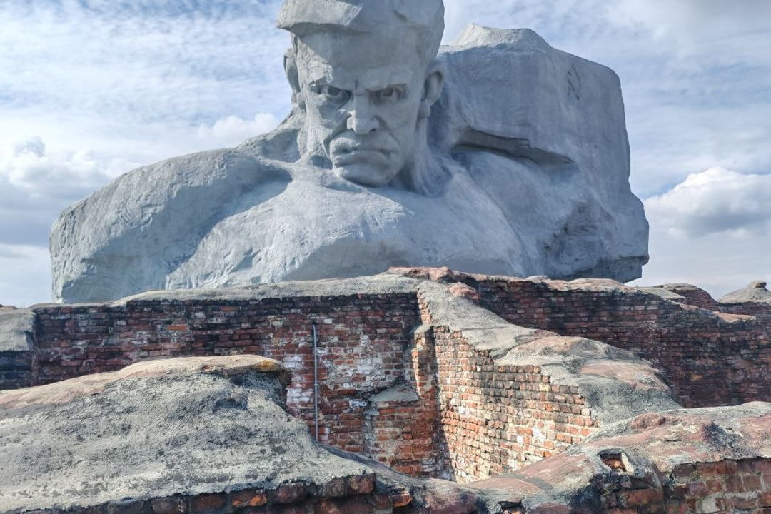 Групповая экскурсия в Брестскую крепость (территория + музей) — фото 4