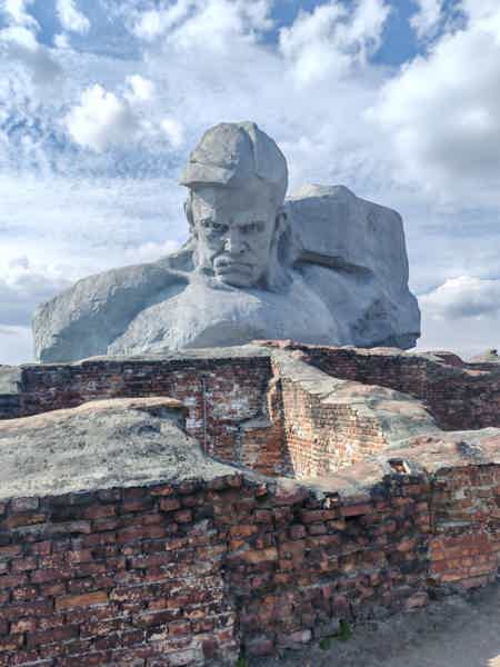 Групповая экскурсия в Брестскую Крепость (территория + музей) - фото 4