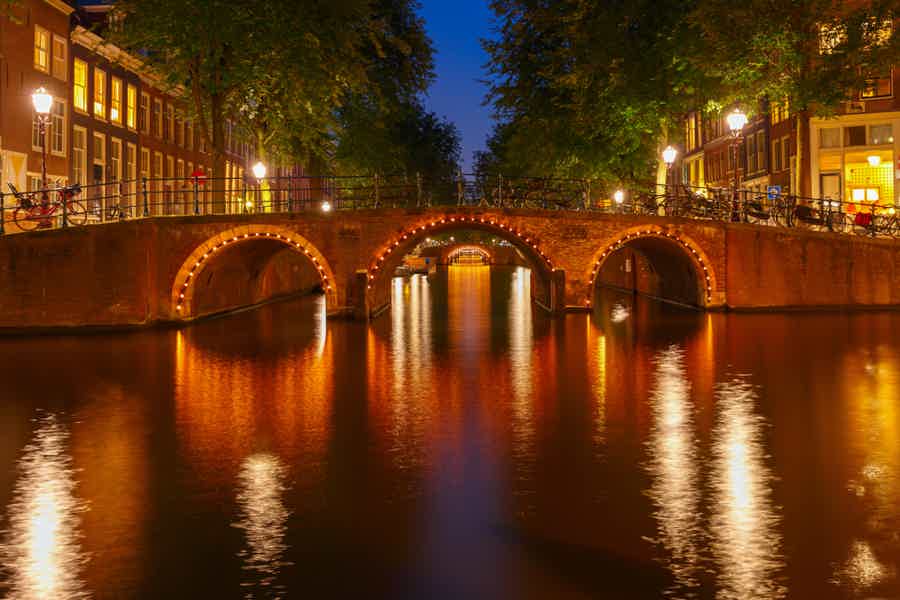 Amsterdam: Evening Canal Cruise with Unlimited Drinks - photo 6