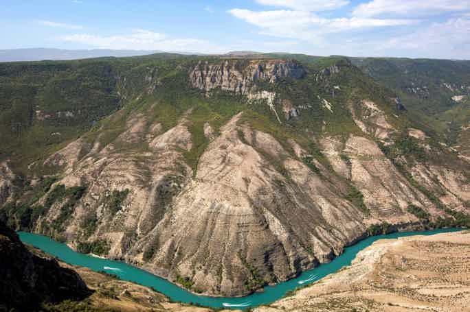 Сулакский каньон и бархан Сарыкум: индивидуальная экскурсия