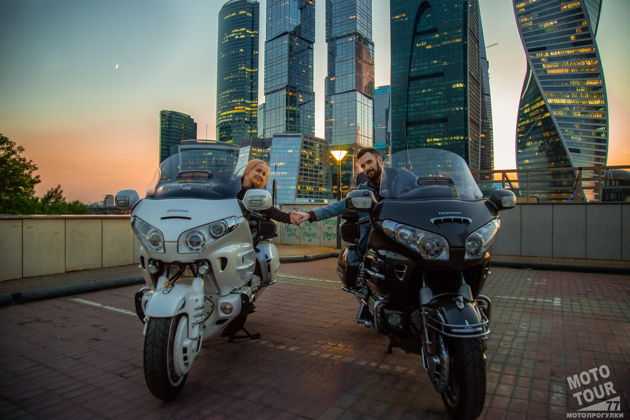 Виды Ночная мотопрогулка по легендарным байкерским местам столицы