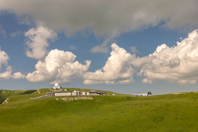 Виды Джилы-Су, Долина нарзанов и мощь Кавказских гор