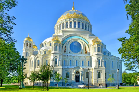 В Кронштадт на метеоре: «Остров фортов» и Морской собор
