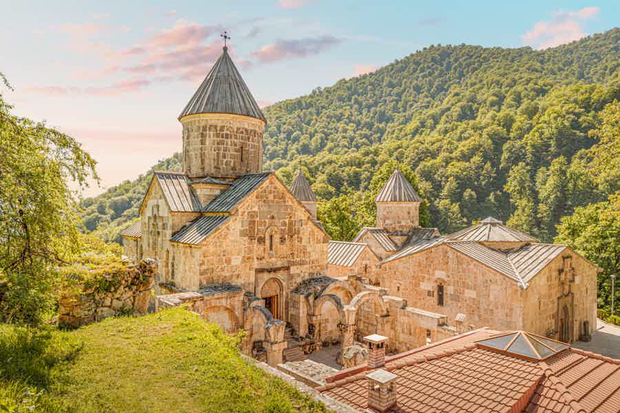 Монастырь Агарцин, Дилижана и озеро Севан из Гюмри или из Еревана - фото 2