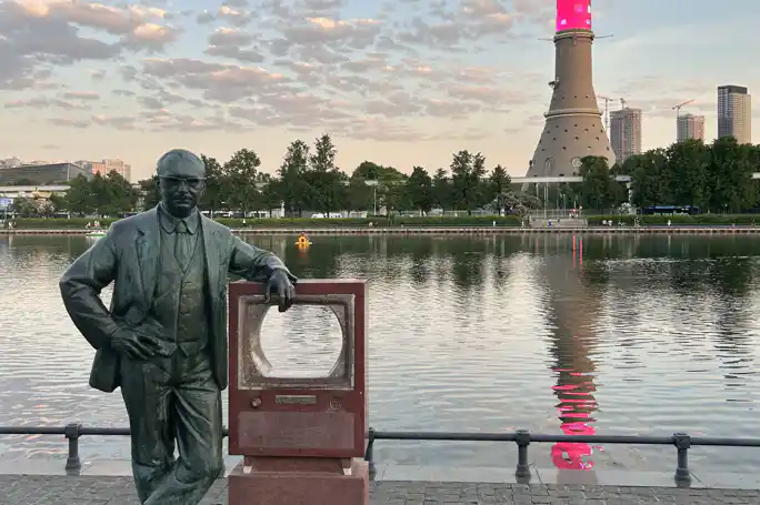 Пешеходная экскурсия «Прогулка по Останкино: от космоса до телевидения»