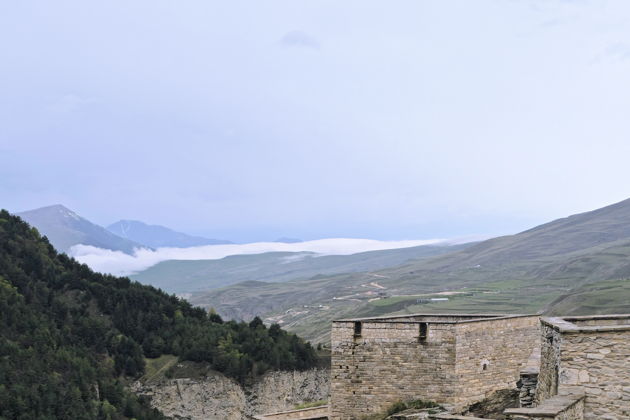 Виды Жемчужина Чечни. Высокогорное озеро 