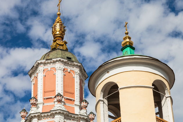Автобусная экскурсия по необычным домам Москвы