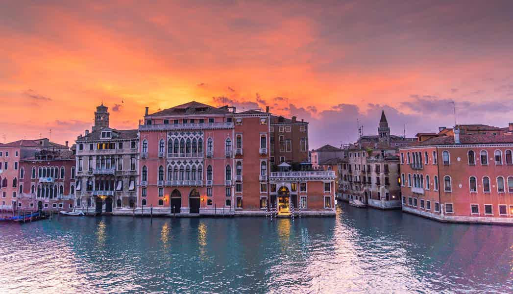 Gondola Ride & Historical Venice Walking Tour - photo 6