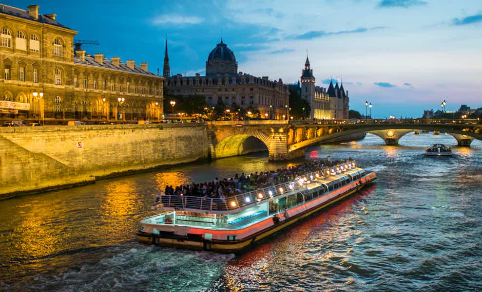 Paris: Sightseeing Seine River Cruise with Romantic Dinner - photo 6