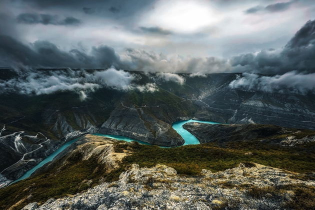 Виды Там, где парят орлы: Сулакский каньон, пещеры Нохъо и бархан Сарыкум