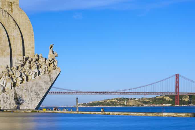Lisbon: Relaxing City Skyline Sailboat Cruise