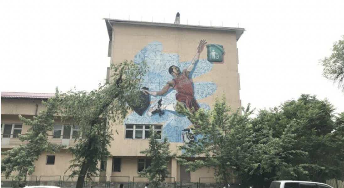 История Бишкека через призму стрит-арта - фото 2