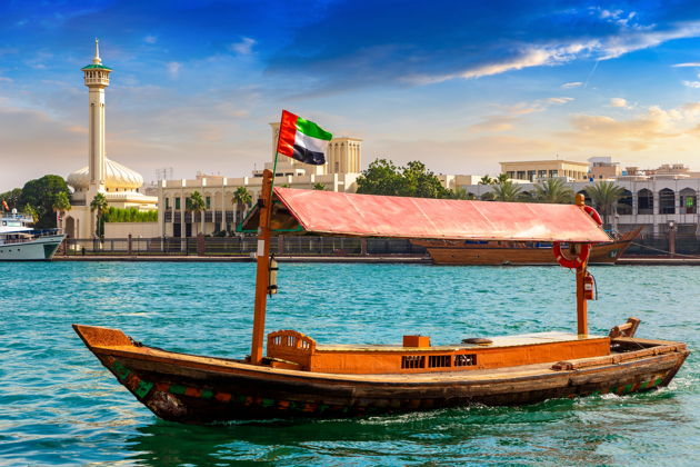 Виды Старый Дубай: набережная, уличная еда и колоритные рынки (на английском)