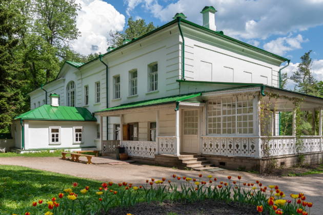 Один день в Ясной Поляне (на транспорте туриста или гида)