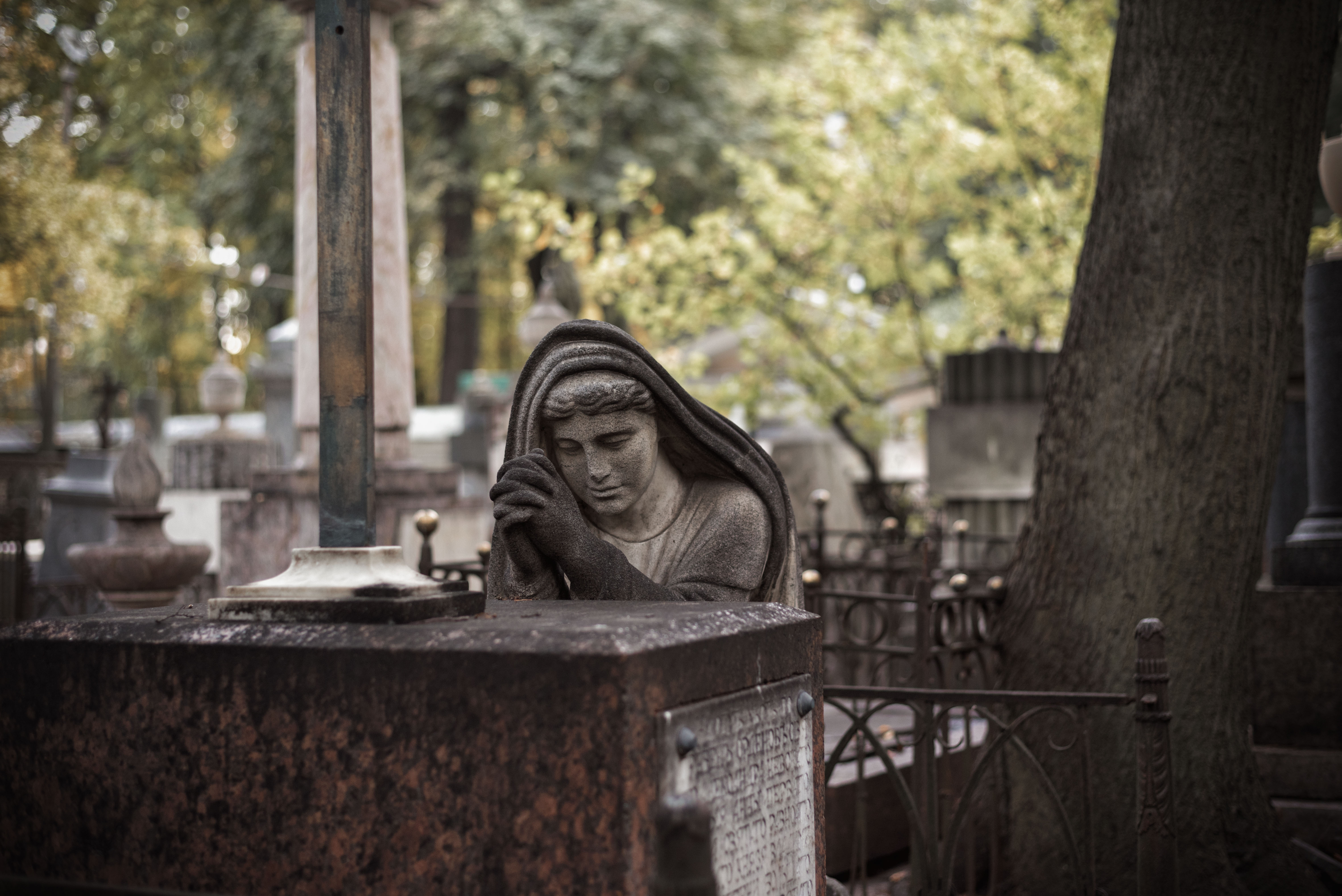 Кладбища Александро-Невской Лавры – фото